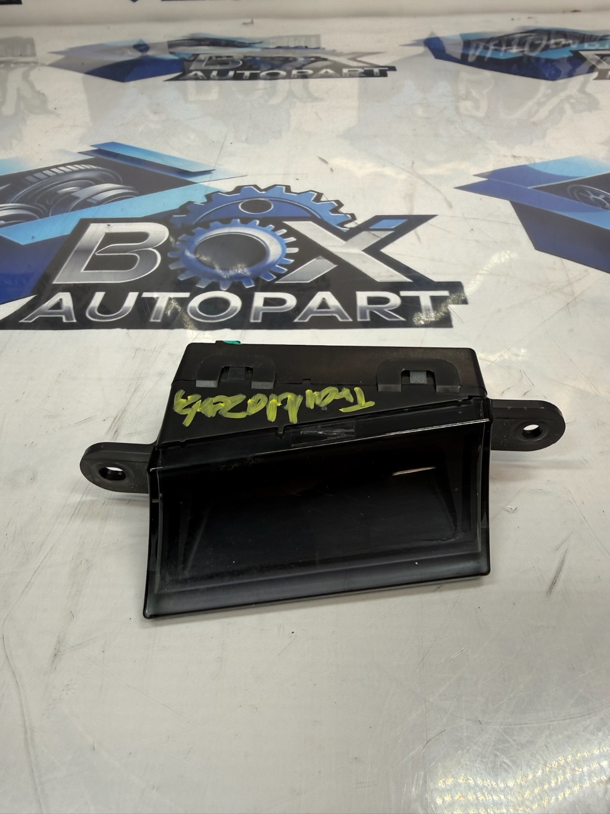 2021-2022 CHEVROLET TRAILBLAZER FWD LT DASH COLLISION ALERT DISPLAY MONITOR OEM