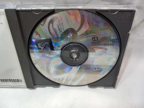 Microsoft FrontPage Version 2002 CD-ROM w/ Product Key CD - Picture 4 of 5