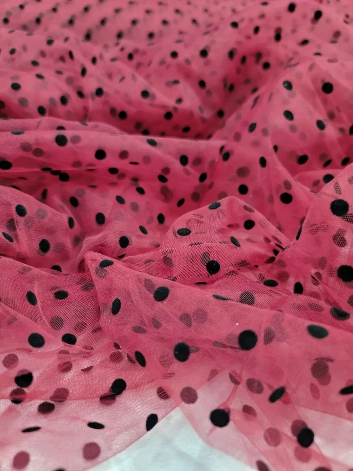 Lunares TUL, Tela por Yarda Borgoña Tul Terciopelo Negro Lunares Foto 2 de 4