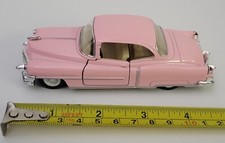 KINSMART 1953 PINK CADILLAC SERIES 62 COUPE 1:43 DIECAST PULL BACK FRICTION CAR