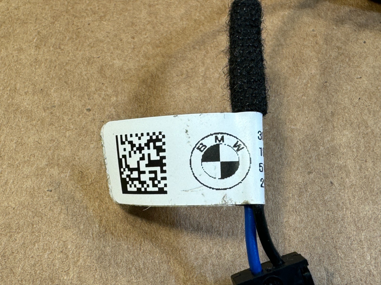 Genuine BMW F G Series Steering Wheel Wire Connector Horh Plug 