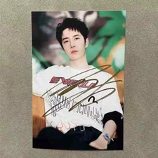 Wang Yi Bo Autographed Photos Autographed Gifts To Friends 王一博签名照片亲笔保真