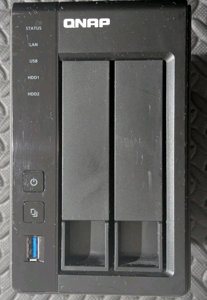 QNAP TS-251+ 2-Bay NAS Black Diskless 8GB RAM - Image 1 of 4