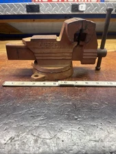 Wilton 3-1/2" Quick Release Triple Duty Bench Vise - Schiller Pk. ILL, USA