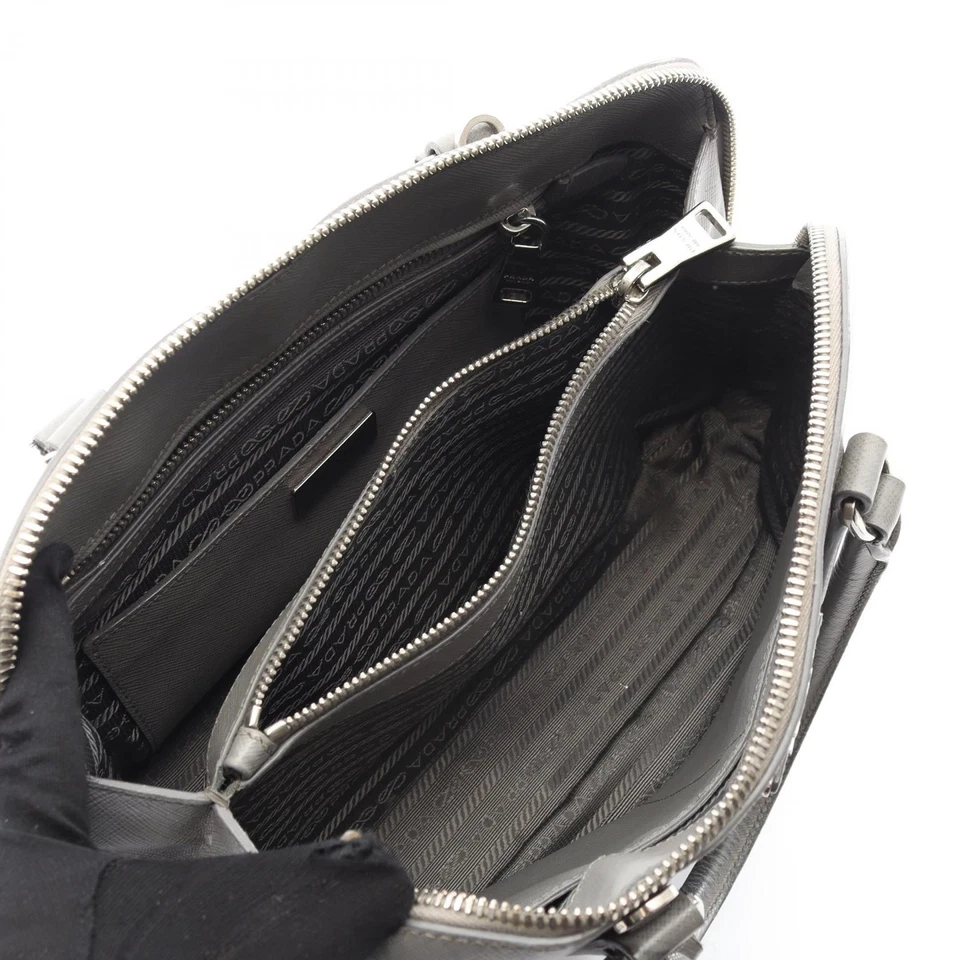 Bolso de Hombro Bandolera 2 Vías PRADA BL0837 Cuero Saffiano Gris Usado Mujeres Foto 3 de 4