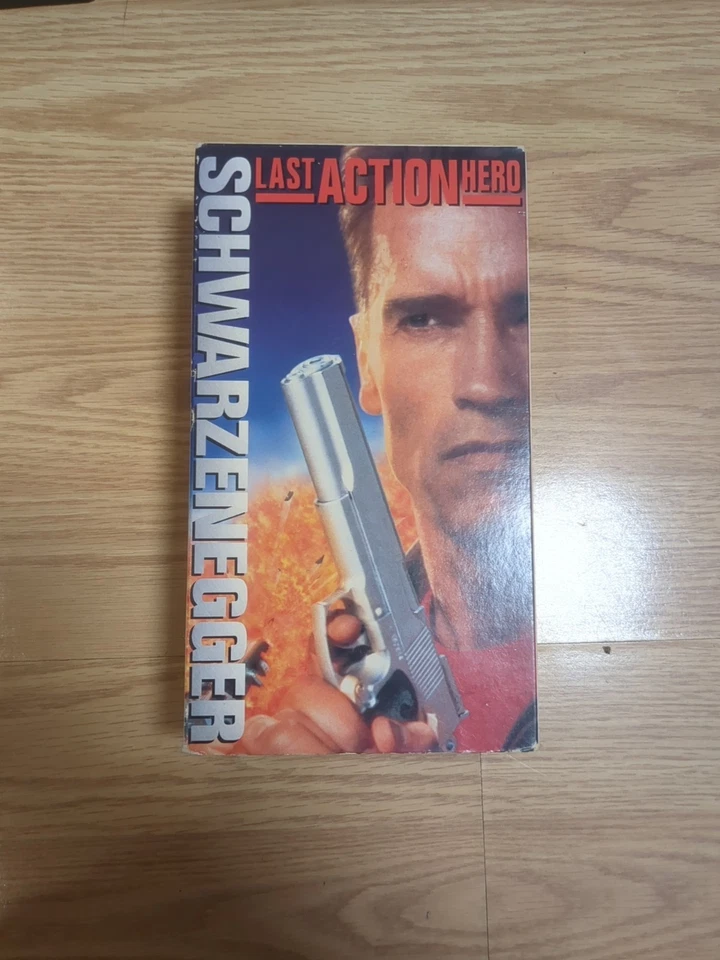 Лот товаров Арнольд Шварценеггер 5 видеокассет Терминатор Коммандос Детский сад Полицейский Больше Протестировано - Изображение 4 из 4