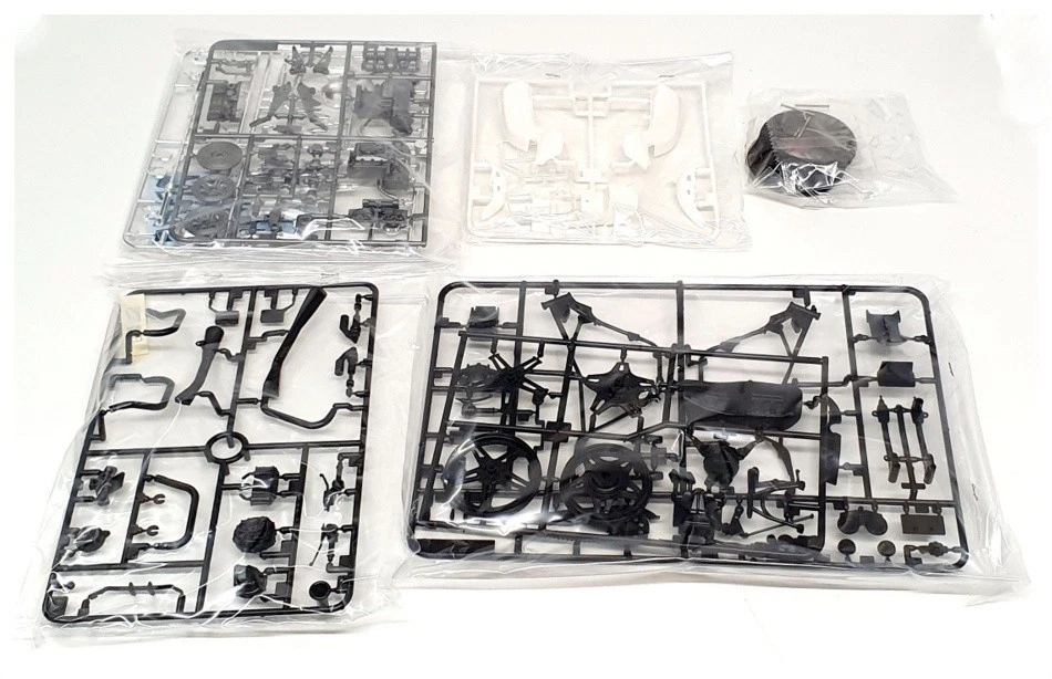 Tamiya 1/12 Scale Model Kit 14066 Series 66 - Honda CB750F Custom Tuned - Image 4 of 4