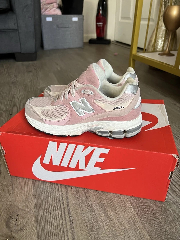 Zapatillas New Balance 2002 R 'Pink Sand' para niños GC2002SK- TALLA 4 Y- 5,5 W Foto 3 de 4