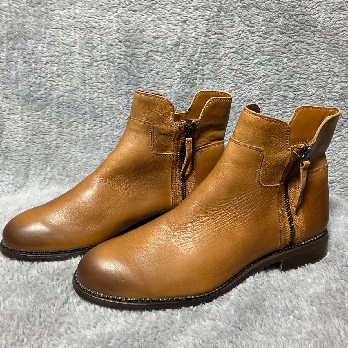Franco Sarto Hixton Boots Leather Neutral Minimalist Bikercore Moto Size 8.5 Franco Sarto Low (1-1.9 in) Heel Height Biker Boots for  main image 3