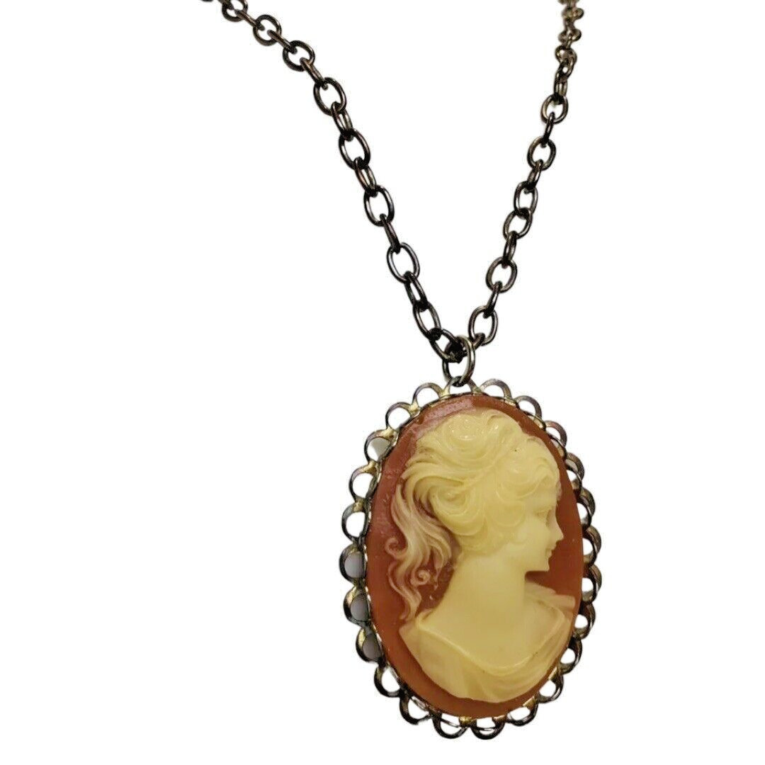 VTG Cameo Woman Sillouette Pendant Brass Necklace… - image 2