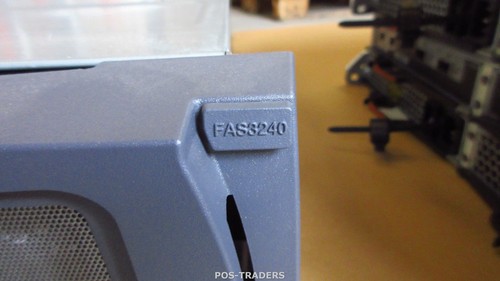 Boîtier de stockage de fichiers disque dur NetApp FAS3240 NAF-0901 SAN - MODULES EXCL, BLOC D'ALIMENTATION - Photo 3/9