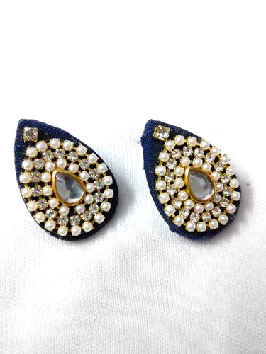 Beautiful Hand Made Fabric Earrings IN BLUE Color Fashionable JEWELRY Available - 第 1/3 張圖片