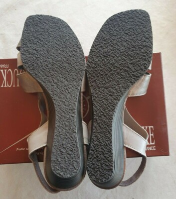 SANDALE NU PIED JMG HOUCKE vernis noir ou vernis rouge MAYETTE DARNET