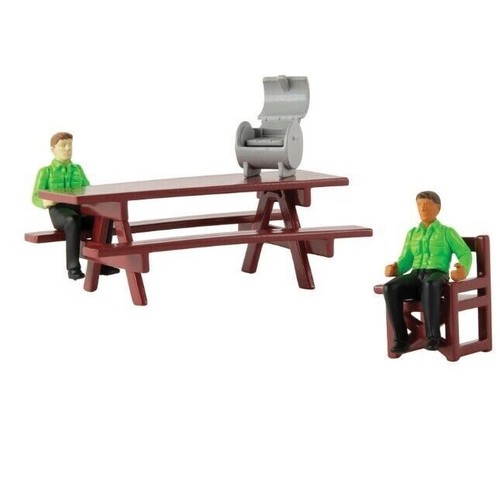 1:32 Scale 15 Toy Playset with Dodge Ram Truck and Wildcat Side by Side 47403 - Picture 7 of 8