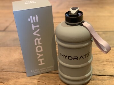 Hydrate XL 2,2 Liter Wasserflasche - BPA-freie Klappkappe - mattgrau - NEU & verpackt