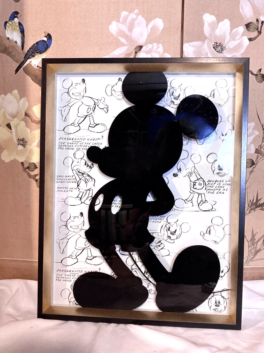 Mickey Mouse Head With Pants Outline