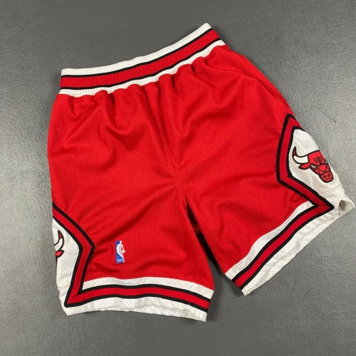 Authentic Chicago Bulls Vintage 97 98 