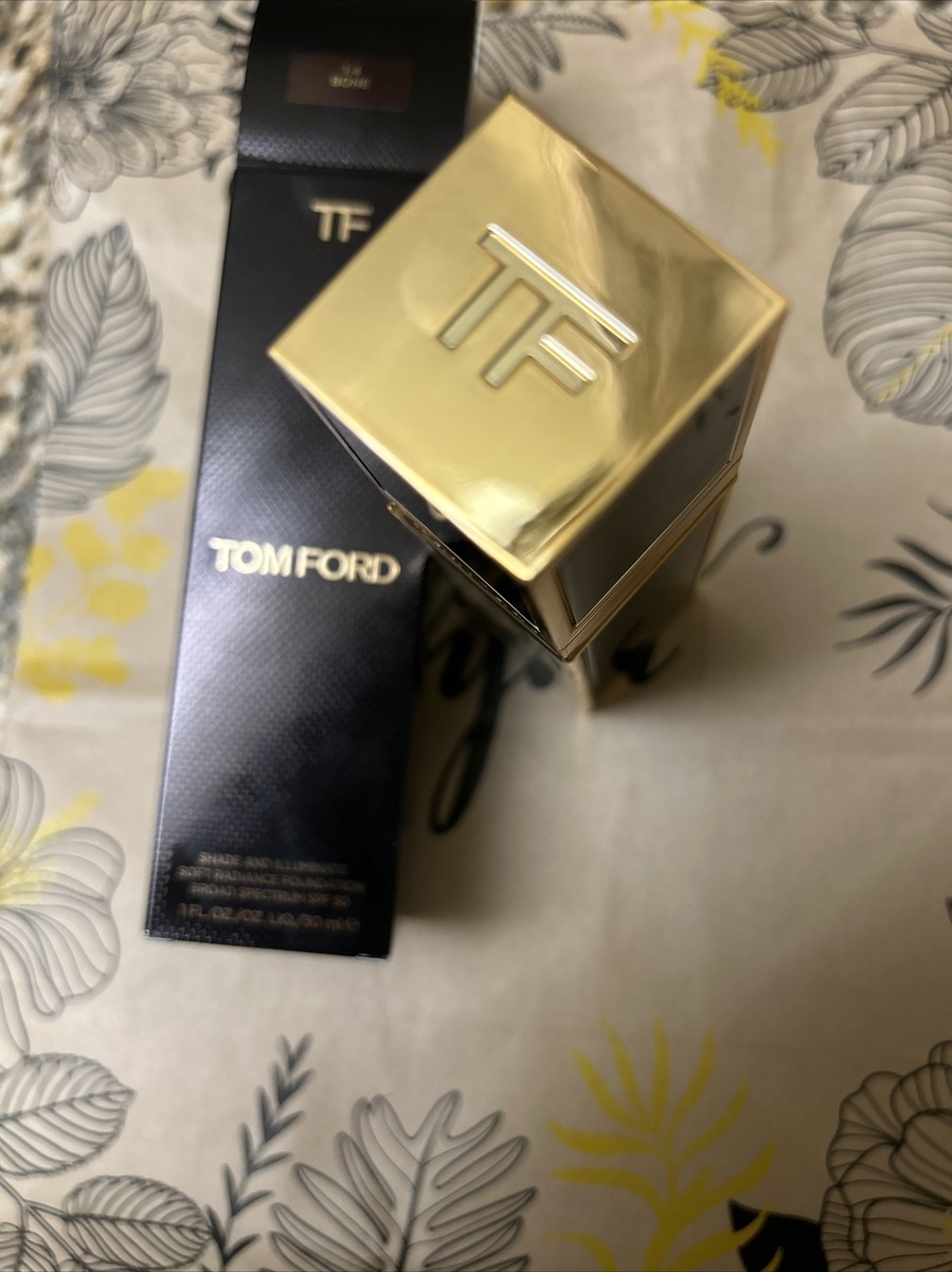TOM FORD シェイド アンド イルミネイト 1.4 BONE Tom Ford Shade And Illuminate Soft Radiance Foundation 1.4 Bone