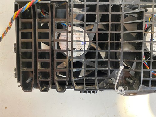 Foxconn DC Brushless Fan Model :PV123812DSPF 01 - Picture 11 of 17