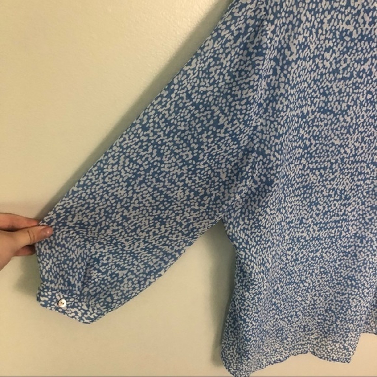 Chico’s Dotted Button-Up Blouse Size Medium - image 8