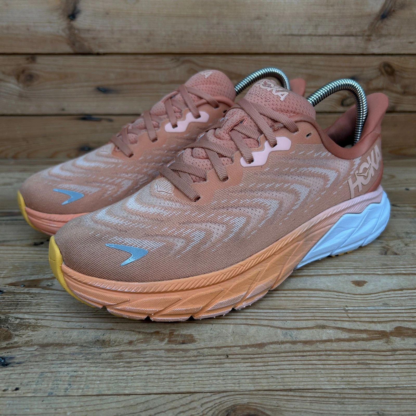 Scarpe da ginnastica Hoka One One donna UK 7 5 Arahi 6 arancione al sole corsa maratona