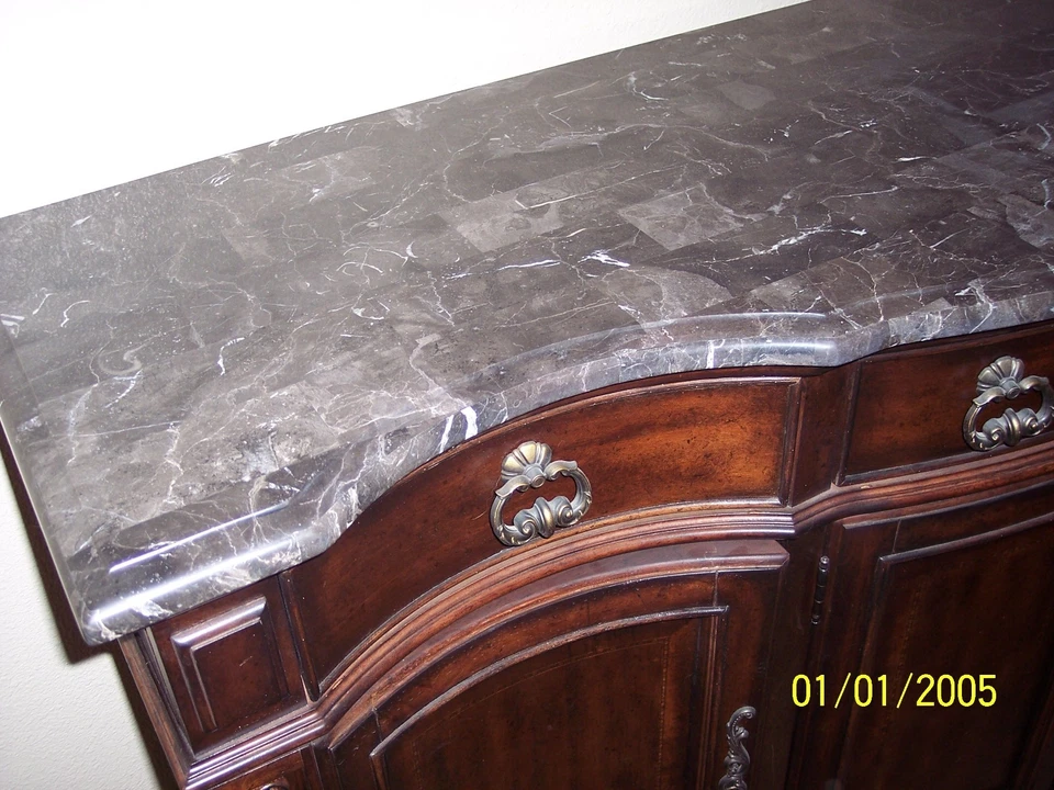 NUEVA Mesa Buffet Formal con Tapa de Mármol - Gabinete de Vino Tradicional Marrón Cereza Foto 2 de 4