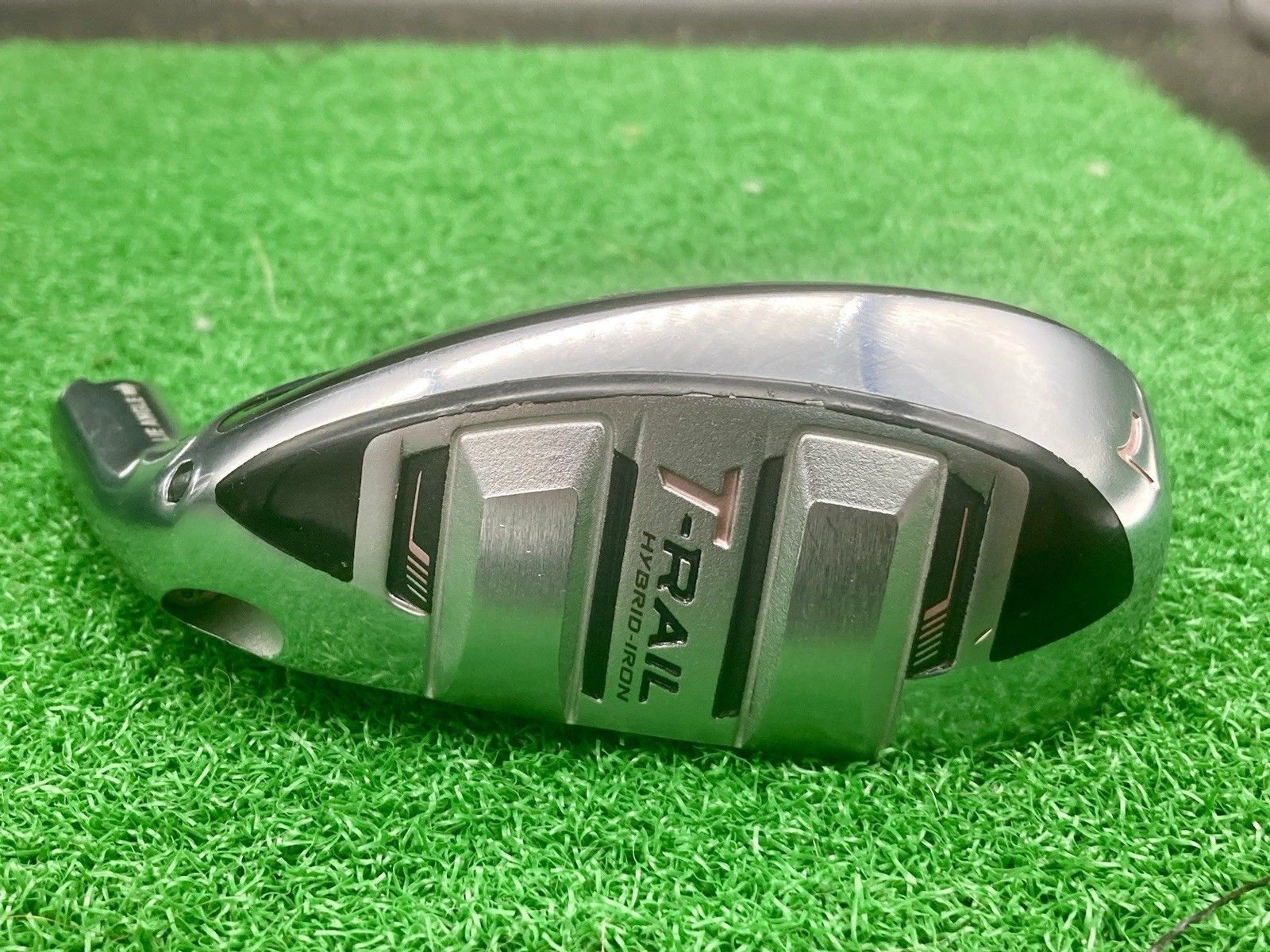 Cobra Women&rsquo;s T-Rail 7 Hybrid Iron R/H *Club Head Only* +S