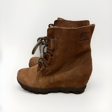 Sorel Youth Joan of Arctic Wedge II Boots Brown Sz 2Y Suede