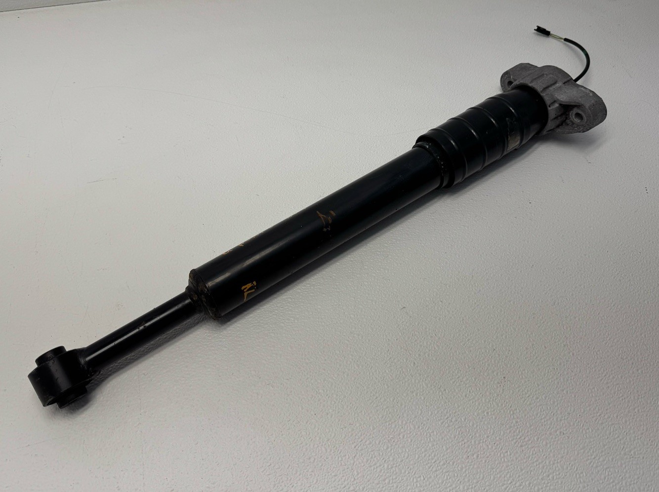 2014 - 2024 MASERATI QUATTROPORTE REAR LEFT SHOCK STRUT ABSORBER OEM