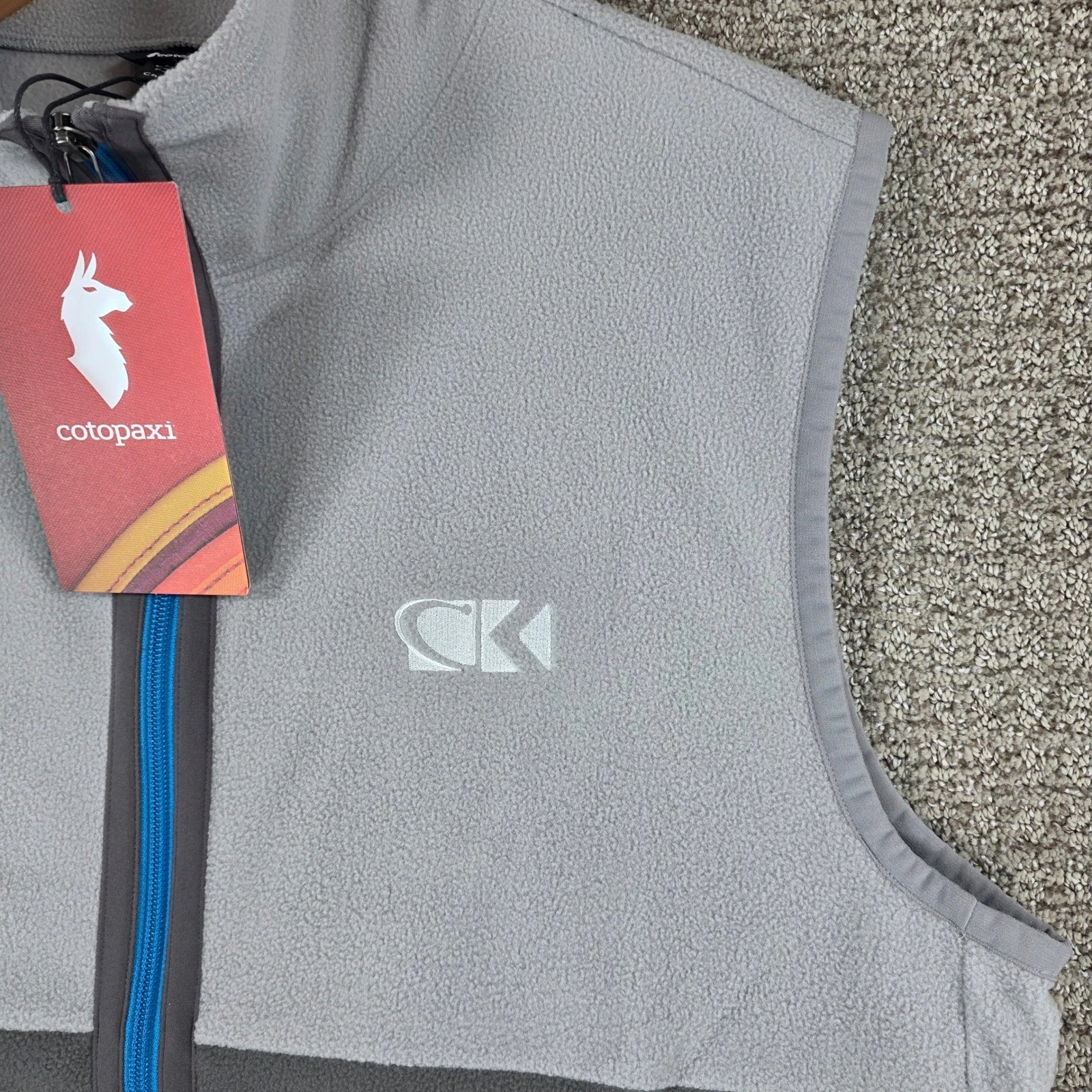 Cotopaxi Amado Fleece Vest Mens Large Smoke and Cinder Gray Full Zip NWT - product detail image 3