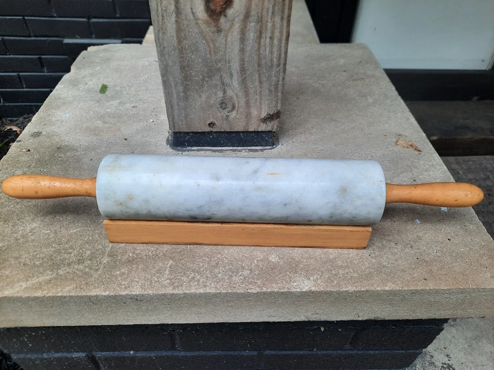 大理石滚针带木质手柄和底座支架 18 英寸 - 重型 - 6 磅 — 第 2/2 张图片