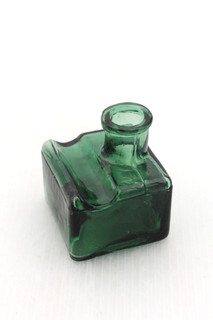 VINTAGE c1900s DARK GREEN ARMCHAIR INK BOTTLE EXCELLENT
