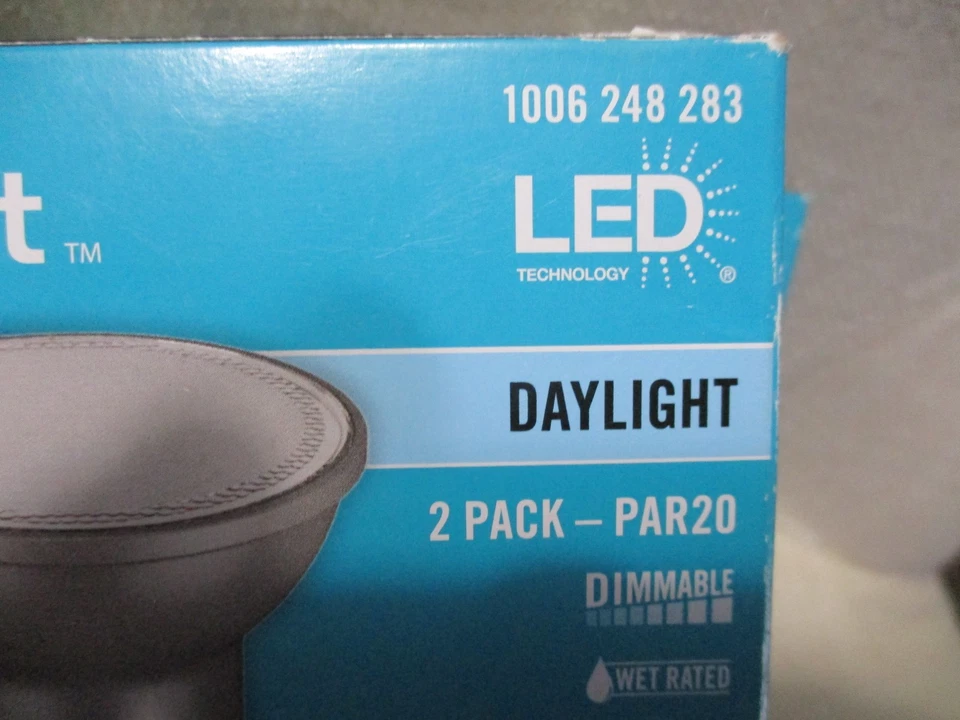 3 - 2 packs EcoSmart 50-Watt PAR20 Dimmable LED Light Bulb Daylight 1006 248 283 - Image 4 of 4