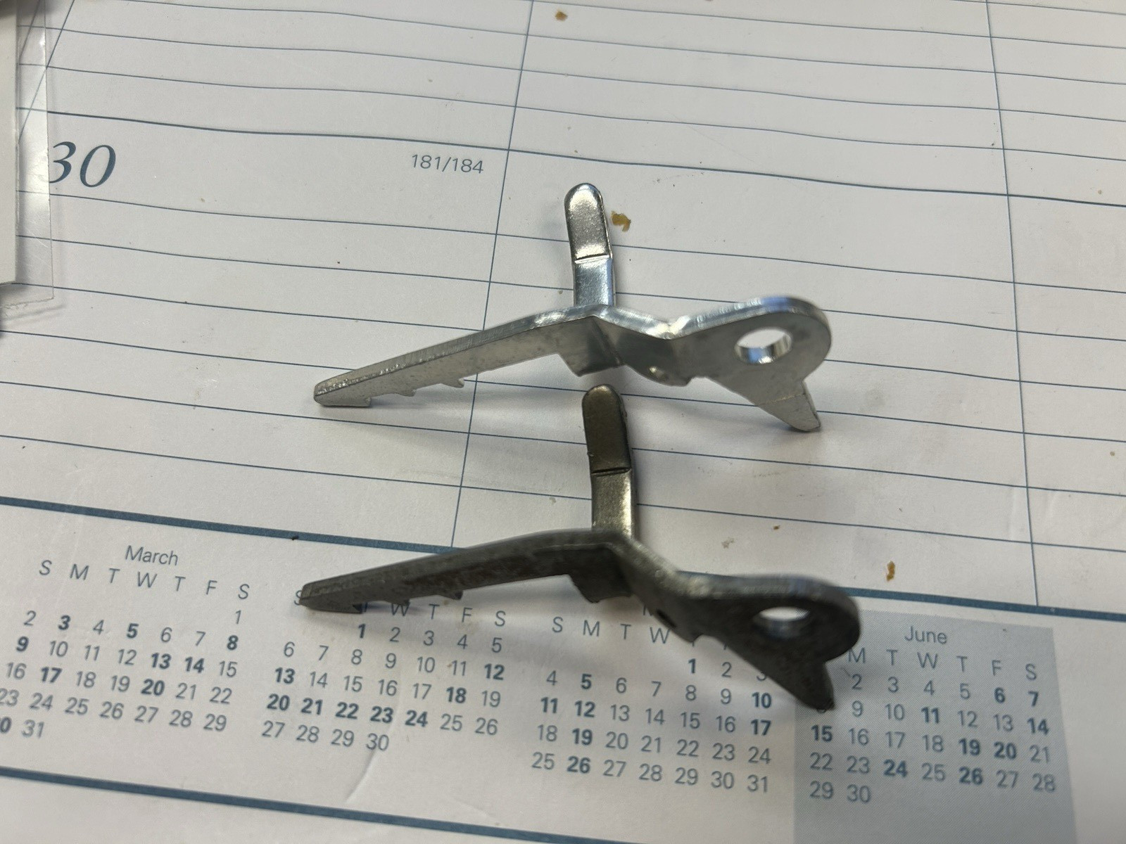 MILLS ADVANCE BAR HOLDING LEVERS 2 EACH