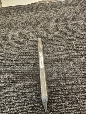 Brunner & Lay 12'' Rivet Buster Point Chisel 11'' x .866'' x 12'' RA1E Tool