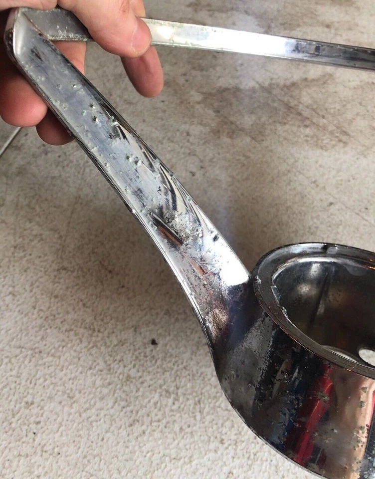 1965-67 Chevrolet Corvair Steering Wheel Horn Ring, 9741752, OEM - Imagem 2 de 4