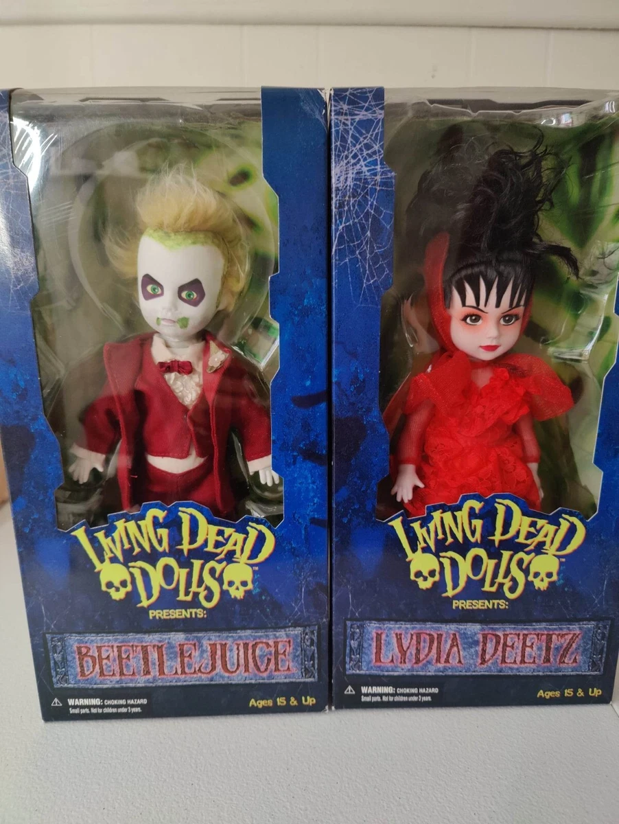 Mezco Living Dead Dolls Wedding Beetlejuice & Lydia Deetz 10