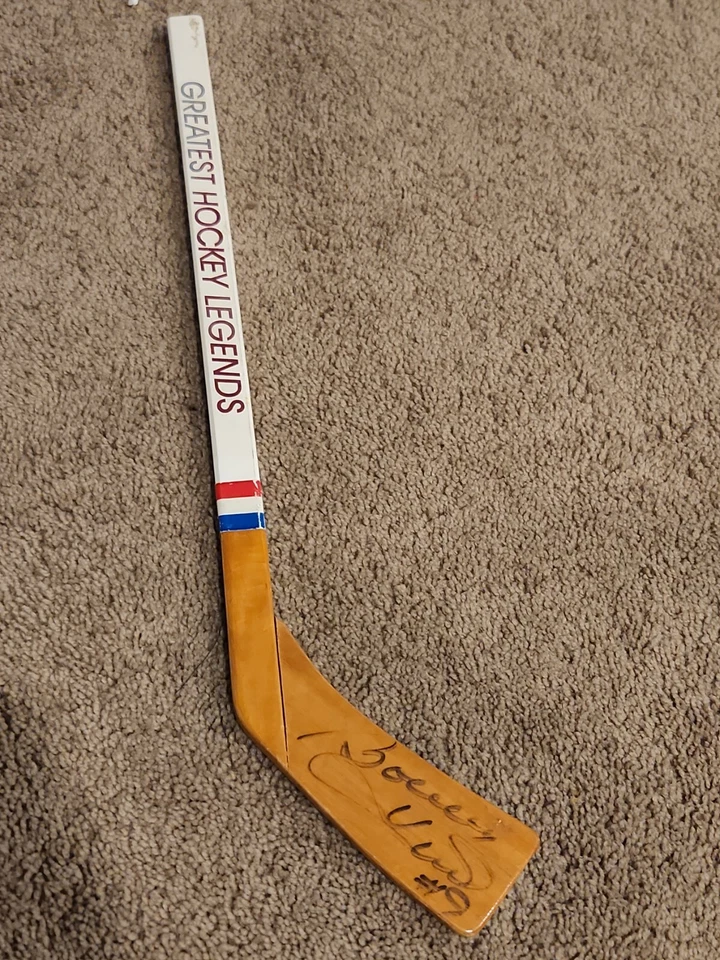 AUTOGRAFIADO - Bobby Hull Greatest Hockey Legenda mini palo chicago blackhawks  Foto 2 de 3