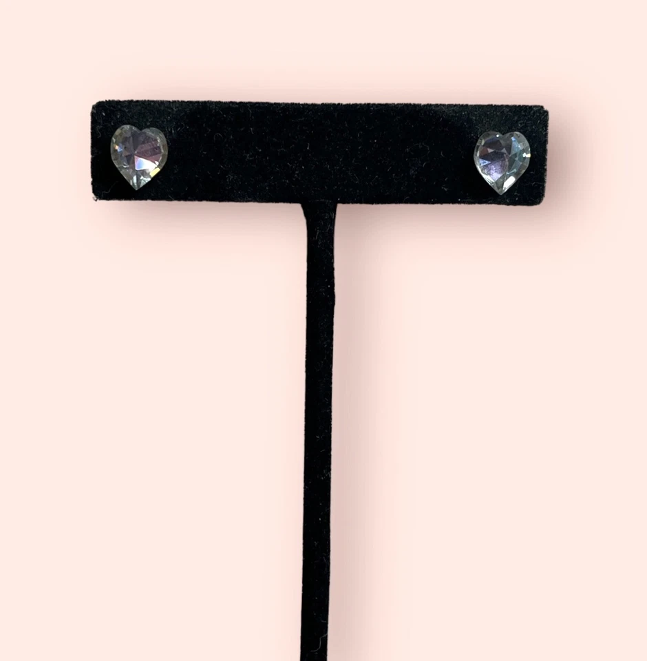 Nuevo con etiquetas Nuevos Pendientes Vintage Savvy by Swarovski Cristal Facetado Corazón Poste Foto 2 de 4