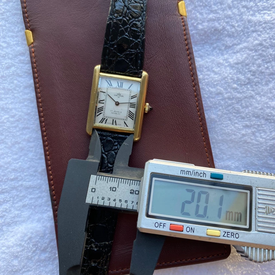 老式watche Tank VELONA手动风瑞士镀金Chiffres罗马20世纪70年代 — 第 4/4 张图片