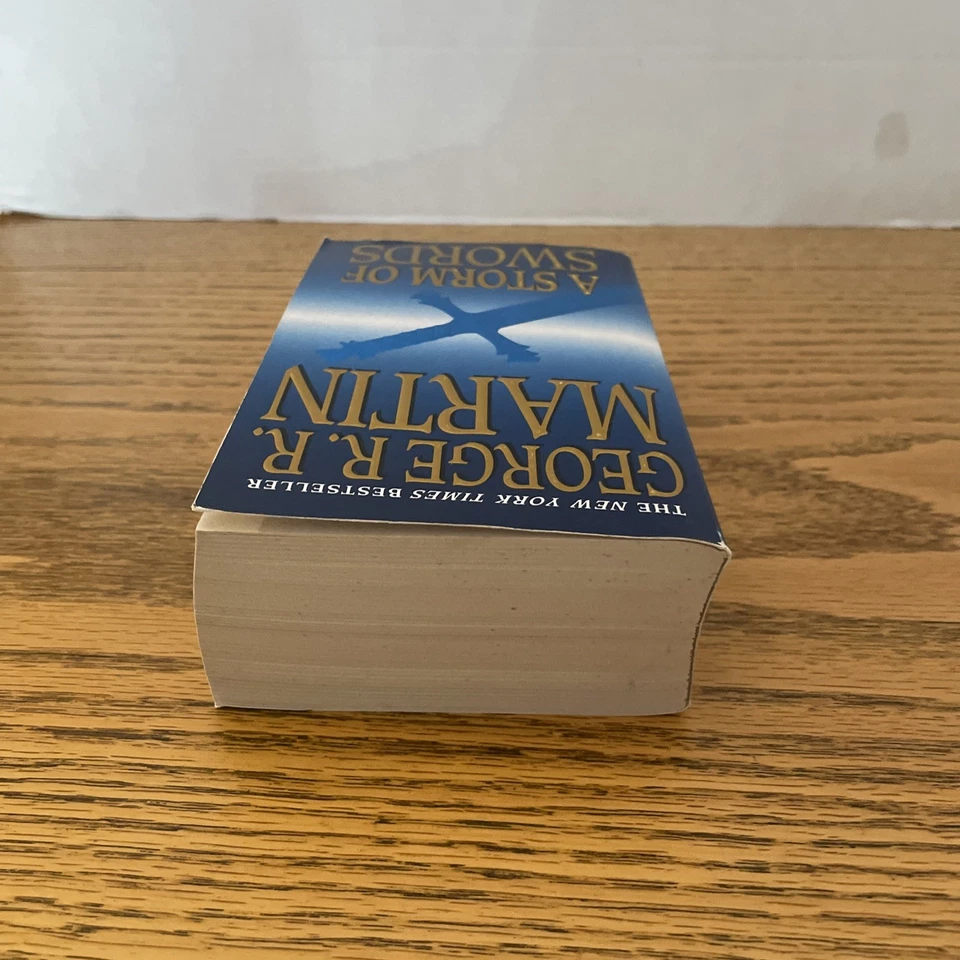 A Storm Of Swords By George R. R. Martin (2000, Paperback) VERY GOOD - Image 4 of 4