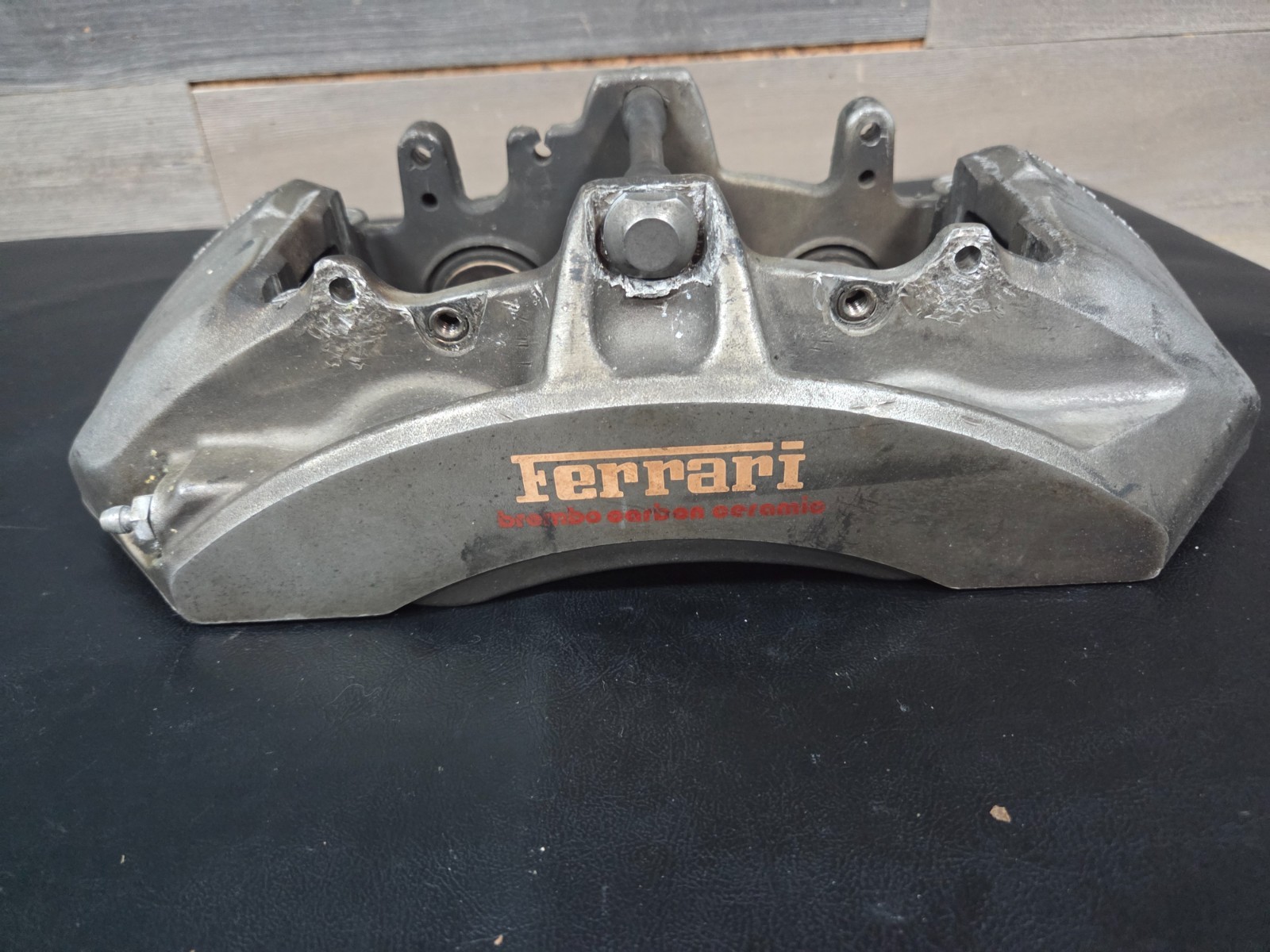 Ferrari 458 FRONT+LEFT Brake caliper