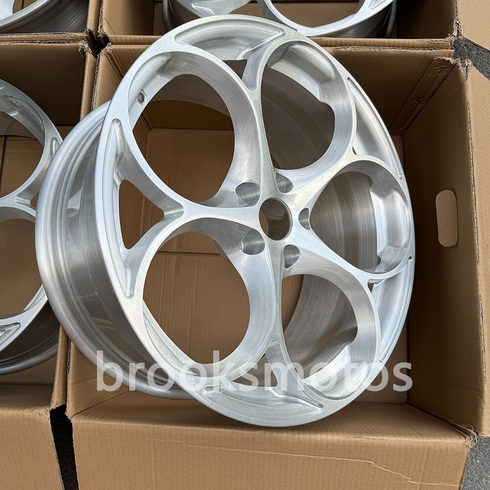 FOR ALFA ROMEO 4C 960 17