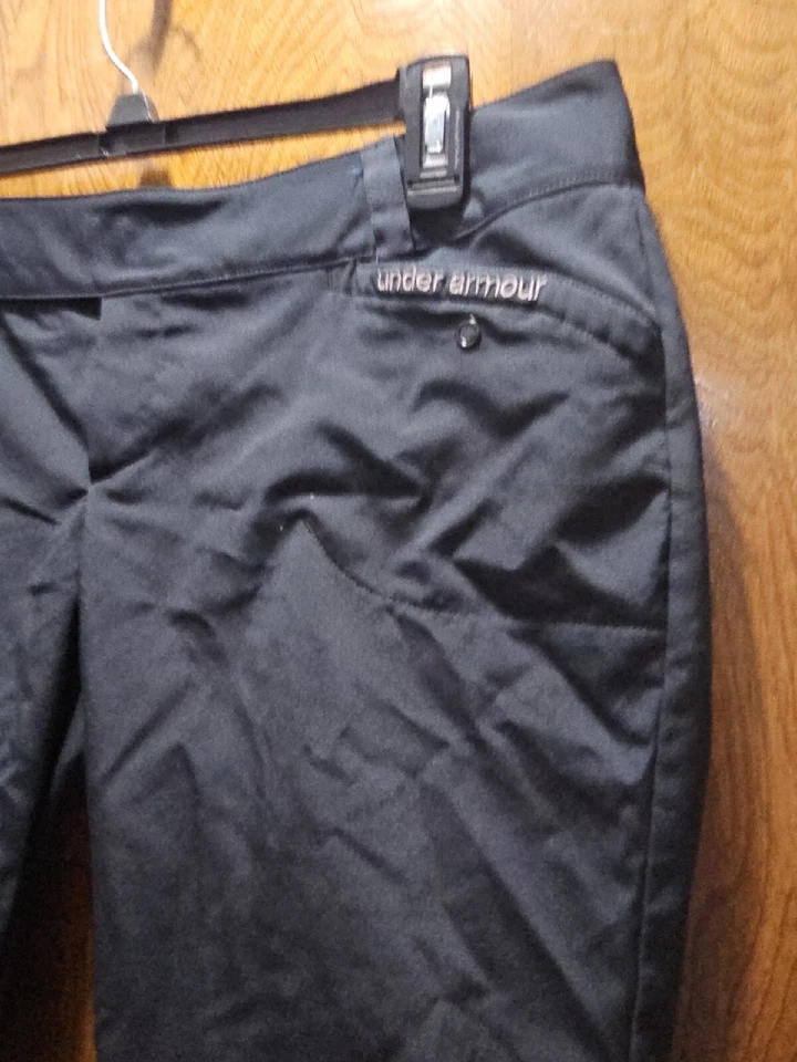 Pantalón corto de golf Under Armour elástico para mujer NEGRO TALLA 10 Foto 3 de 4