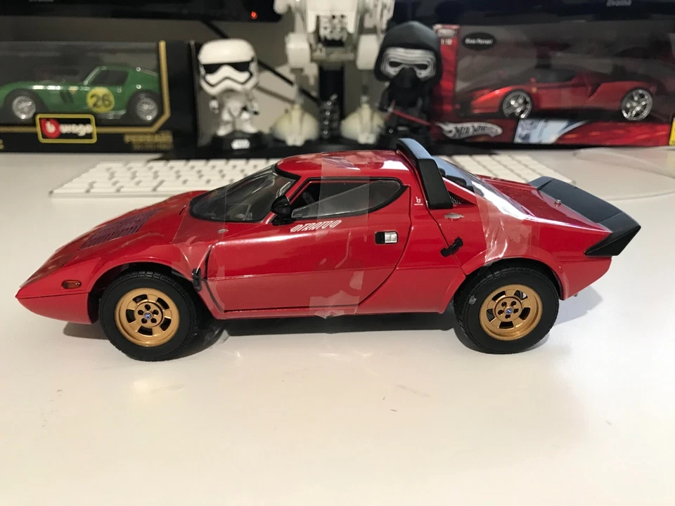 Lancia Stratos Sunstar 1:18 Die cast Model Car – Red New Boxed, rare - Image 2 of 4