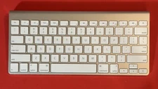 Apple A1314 MC184LL/A Bluetooth Wireless Magic Keyboard Tested, Works Perfect!!!