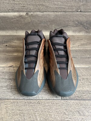 Adidas Yeezy 700 V3 Copper Fade Mens Size 14 Orange GY4109  display picture 2