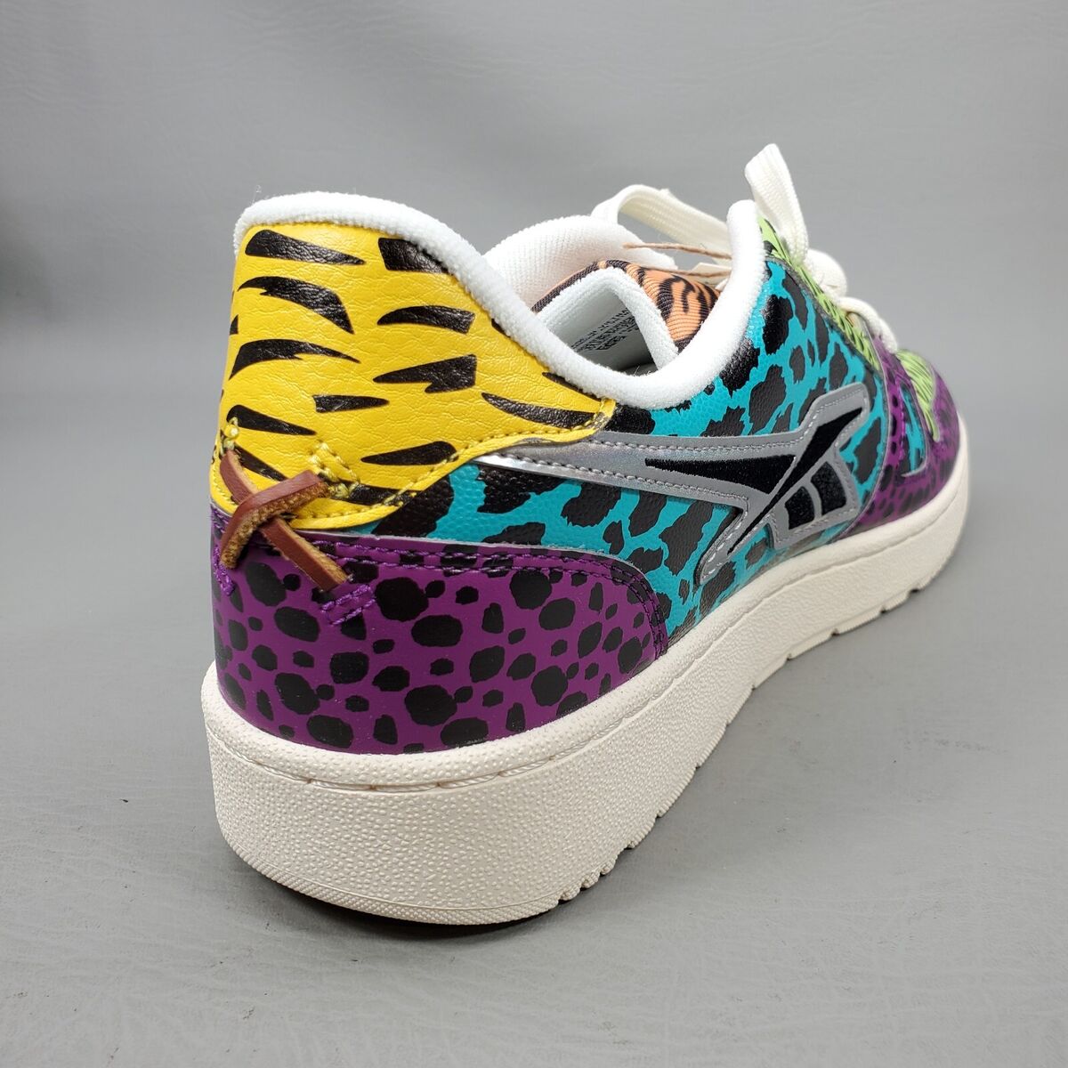 Reebok Flintstones x Jetsons Shoes Resonator Low Men's Size Reebok Flintstones x Jetsons Shoes Resonator Low Men's Size
