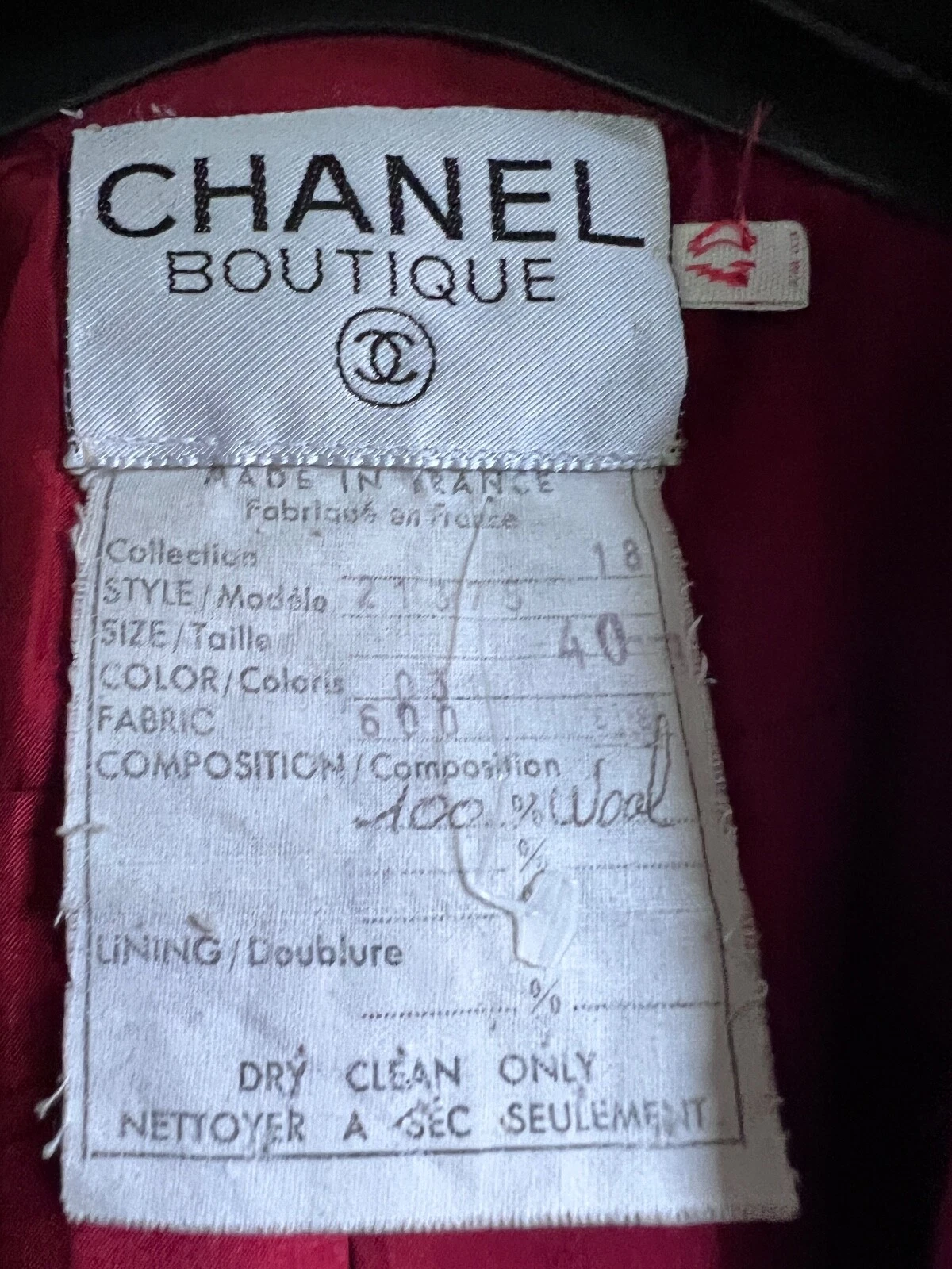 GIACCA CHANEL BOUTIQUE 88A MU ROSSO TWEED ORO 24K BOTTONI FR40 FR42