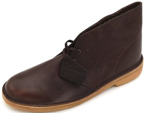 who stocks clarks shoes